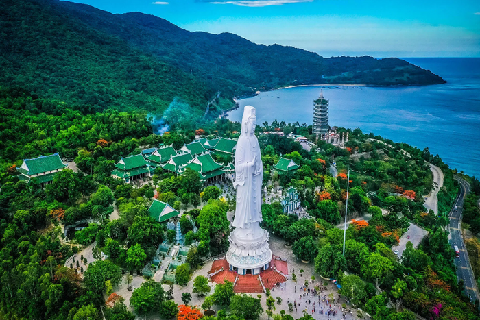 Lady Buddha Danang statue in Linh Ung pagoda